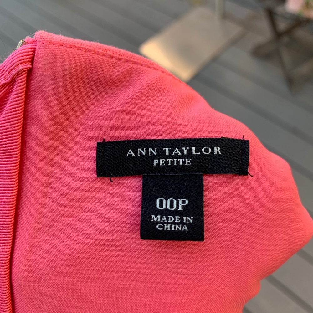 ANN TAYLOR DRESS - Picture 6 of 7
